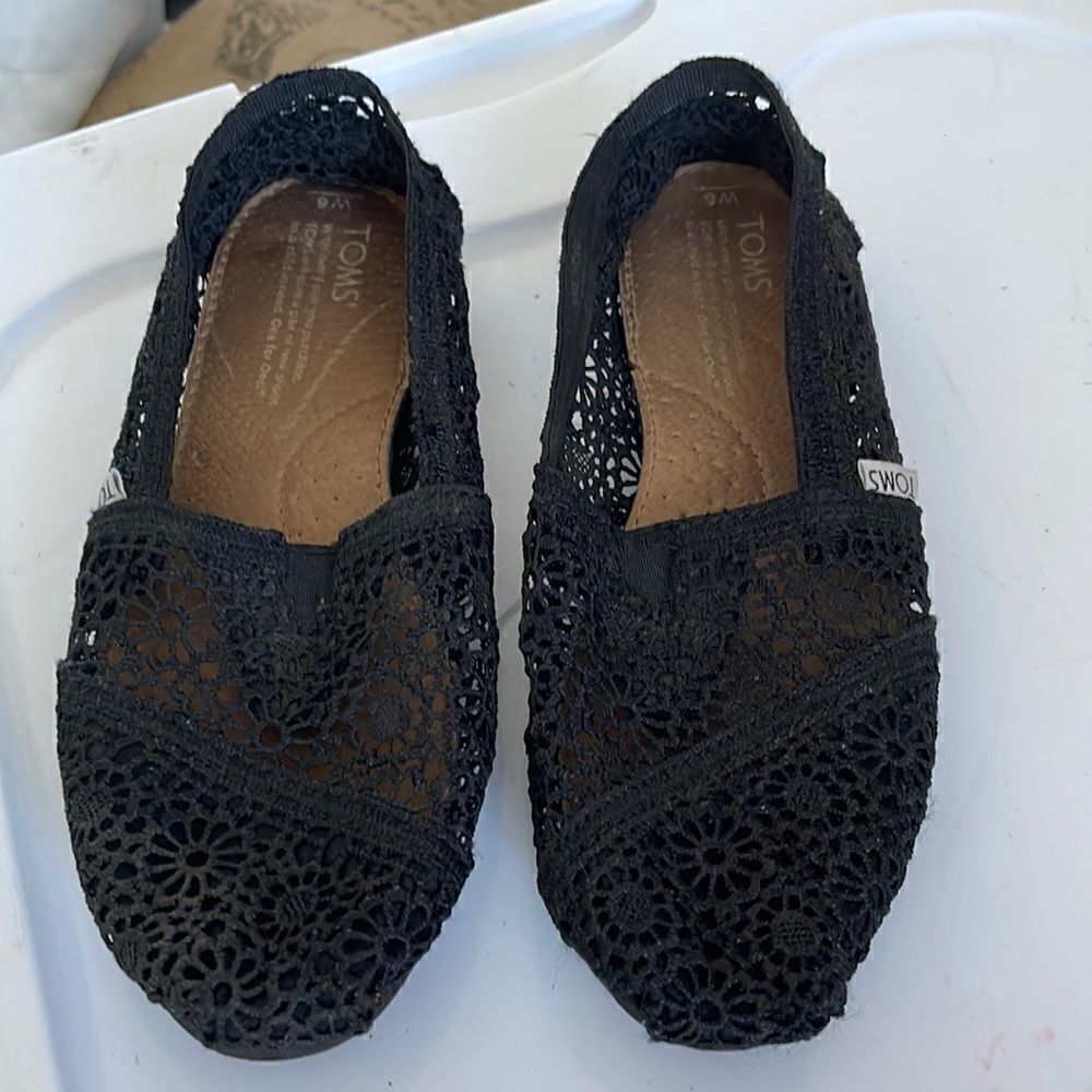 EUC! Toms Alpargata Moroccan Crochet - Size 6 - Picture 2 of 8